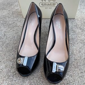 Coach Helaine pumps